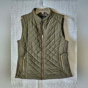 Women's New York & Company Quilted Zip Up Vest
